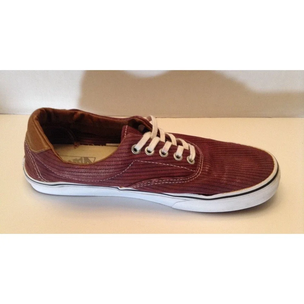 Vans Sneakers Mens 9 Burgundy Striped Canvas Low Top Lace Skate Retro Old Skool